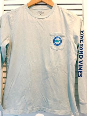 Vineyard Vines Boys Long Sleeve 12-14 Whale logo